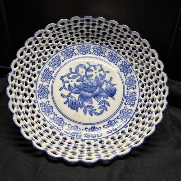 Blue And White Lace Bowl 10 Inches Diameter Centerpiece Statement piece - Picture 1 of 16